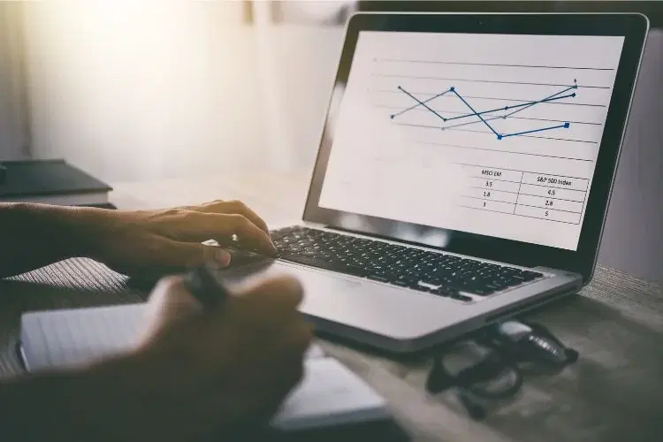 Hobbytrainingen, Digitale vaardigheden, computer vaardigheden. Wordt een expert in Excel, leer alles over handige formules tabellen en grafieken om zo efficiënt mogelijk te werk te gaan.