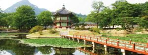 Hobbytrainingen, talen, Aziatische talen. Leer de Koreaanse taal met een taalcursus van Laudius. Leer Koreaans spreken, lezen en schrijven.